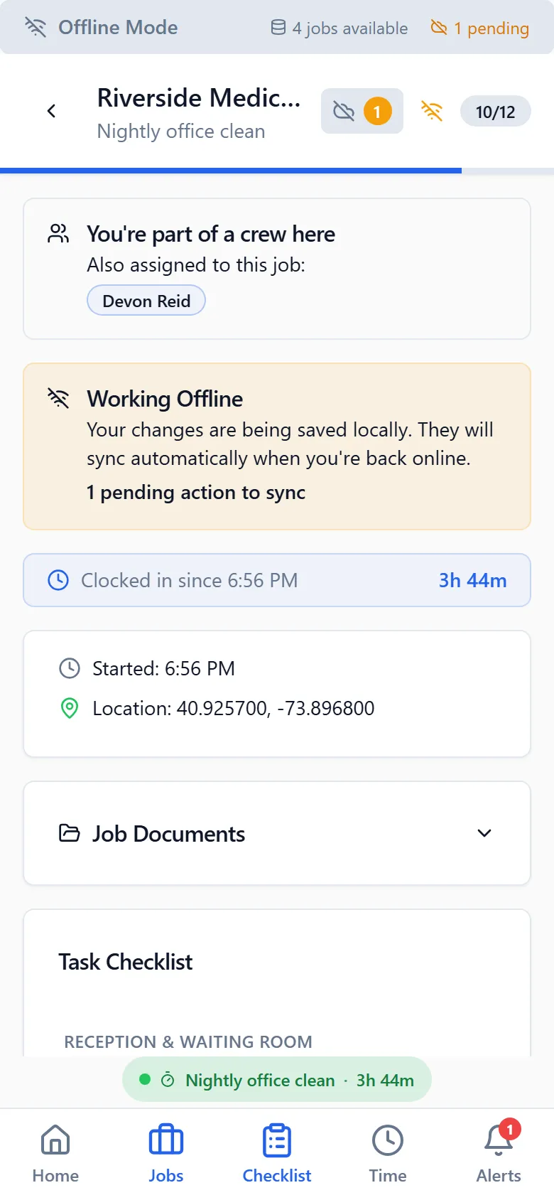 The cleaner's app working with no connection, showing the offline notice and the changes waiting to send.